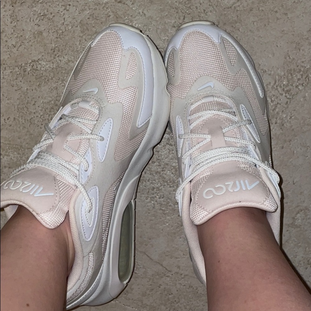 Air Max 200 White and Soft Pink size 7